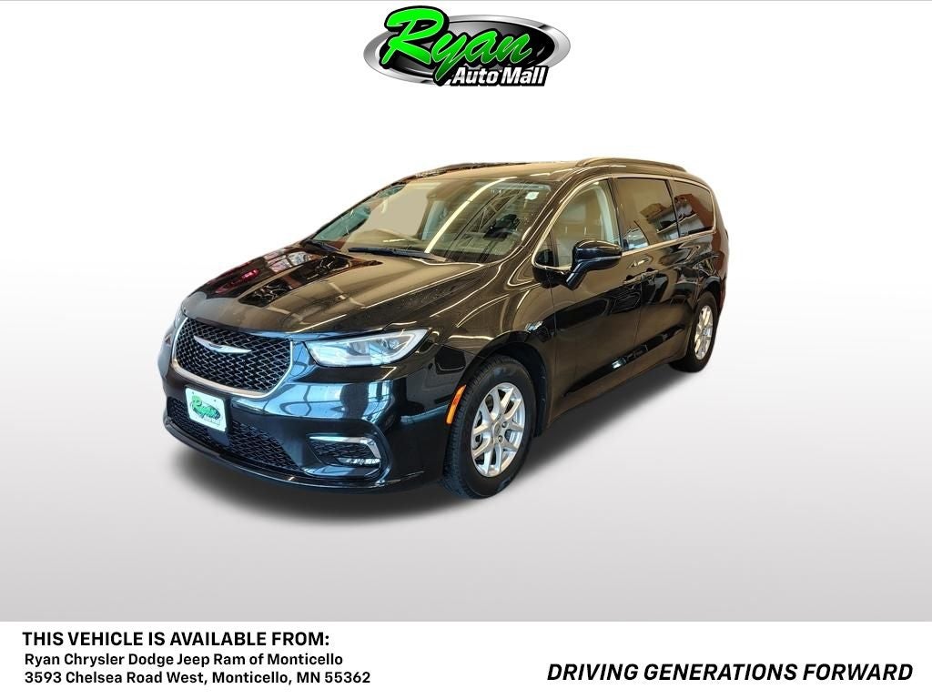 2022 Chrysler Pacifica Touring L in Brilliant Black Crystal Pearlcoat — front three-quarter view