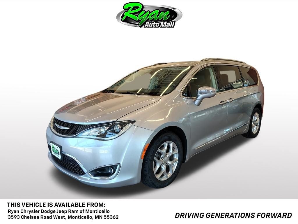 2018 Chrysler Pacifica Limited in Billet Silver Metallic Clearcoat — front three-quarter view