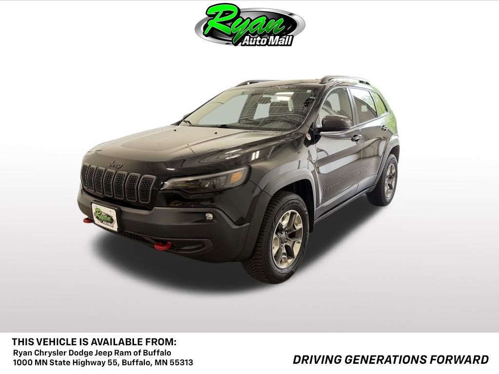2019 Jeep Cherokee Trailhawk in Diamond Black Crystal Pearlcoat — front three-quarter view